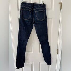 Gap size 28 long dark wash skinny jeans. Medium rise.